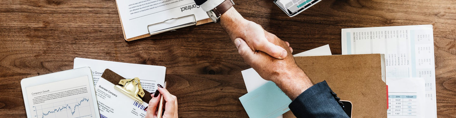 small business agreement handshake